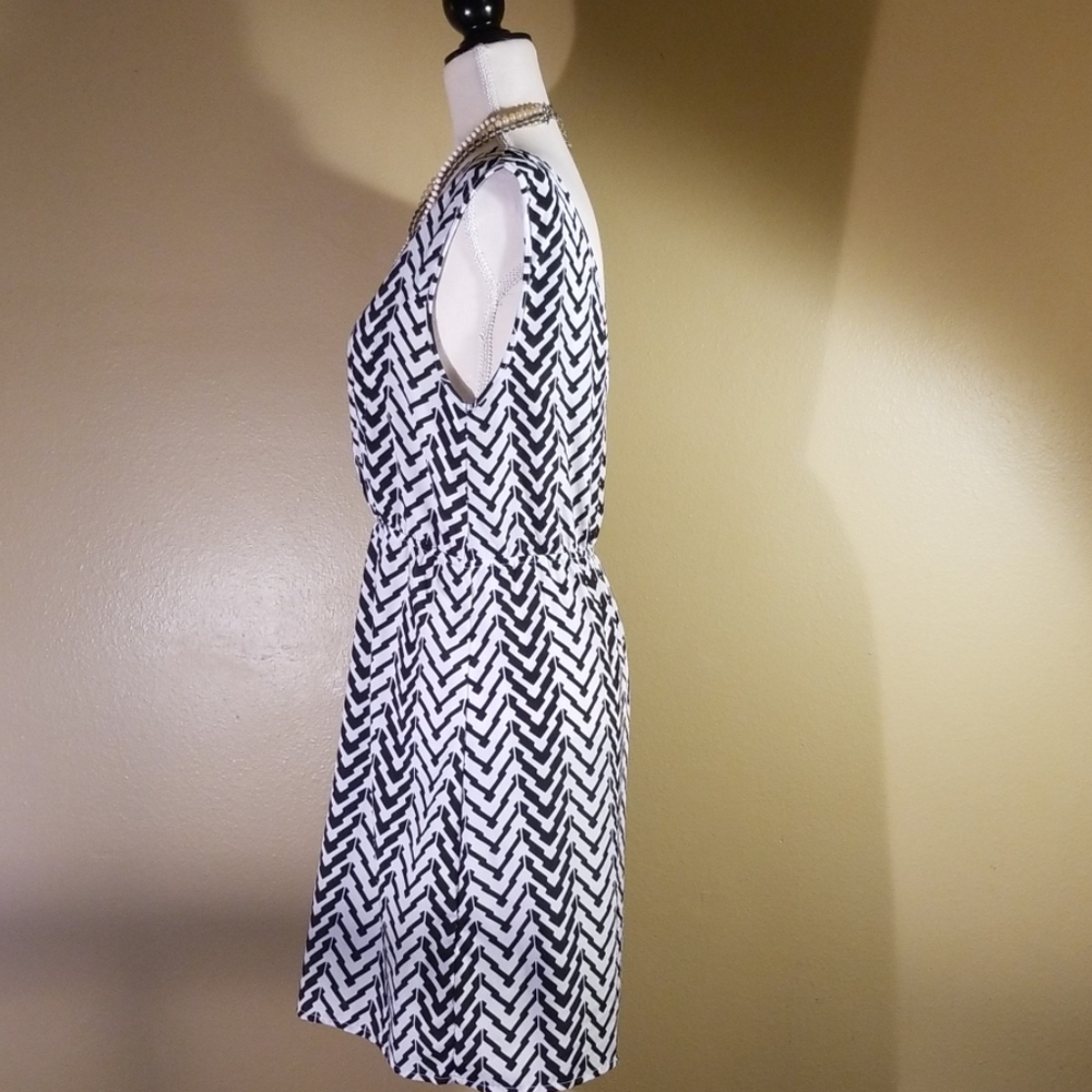 Coolwear Black and White Dress 💌 - Picture 3 of 7